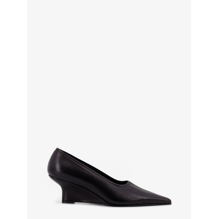 Sharp Wedge leather pump with croco motif