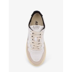 Medalist leather sneakers