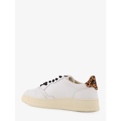Medalist leather sneakers