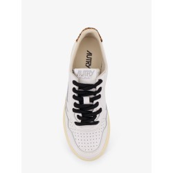 Medalist leather sneakers