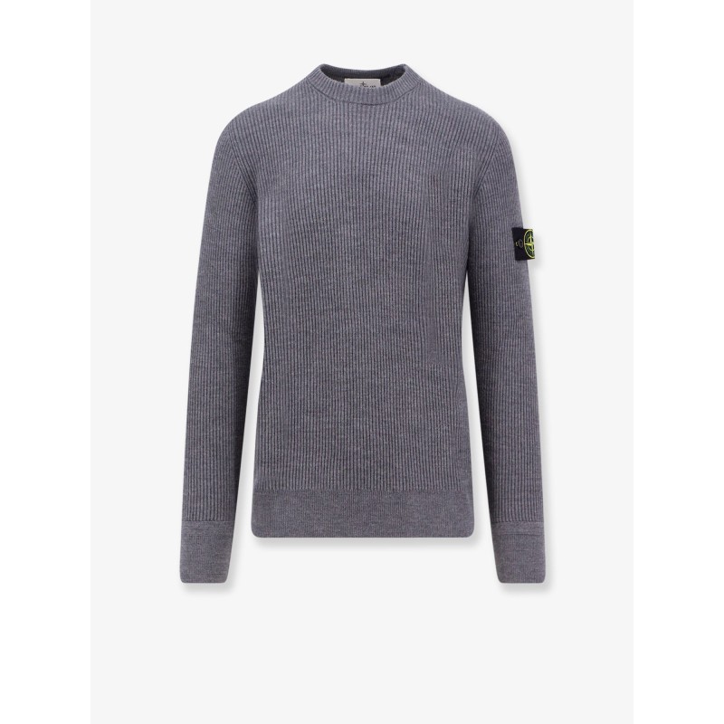 Certified virgin wool sweater