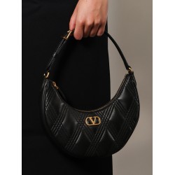 Quiltie 67 leather shoulder bag with Vlogo