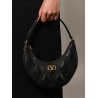 Quiltie 67 leather shoulder bag with Vlogo
