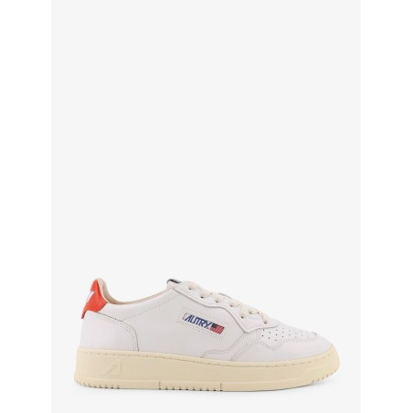 Medalist low leather sneakers