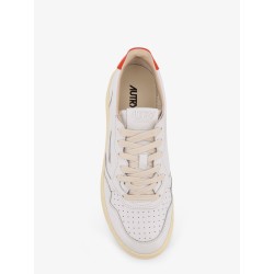 Medalist low leather sneakers