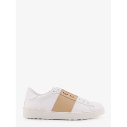 Open leather sneakers