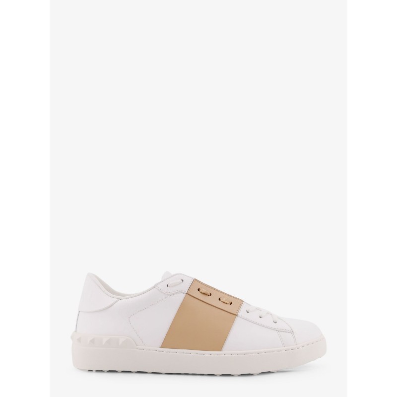 Open leather sneakers