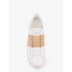 Open leather sneakers