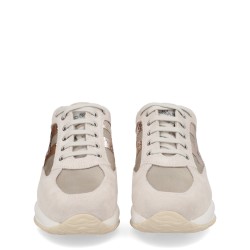 "INTERACTIVE" SNEAKER