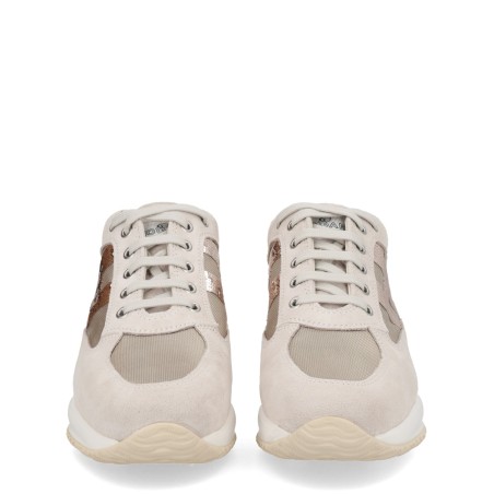 "INTERACTIVE" SNEAKER