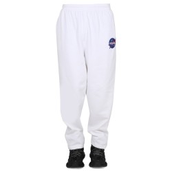 PANTALONE JOGGER CON PATCH