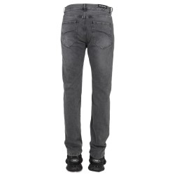 JEANS CON PATCH LOGO