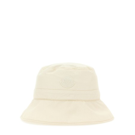 BUCKET HAT WITH LOGO