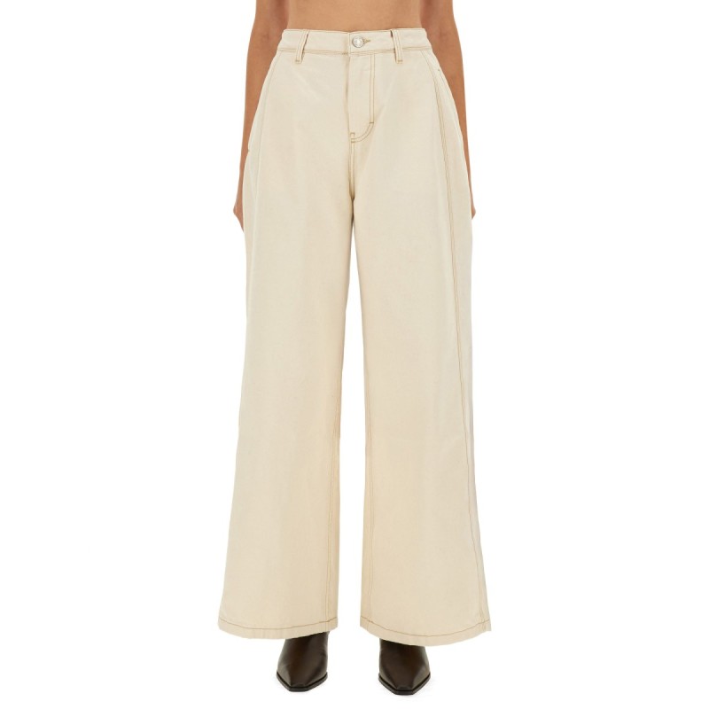 "SUPER WIDE FIT" JEANS