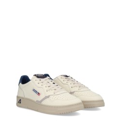 "MEDALIST LOW" SNEAKER