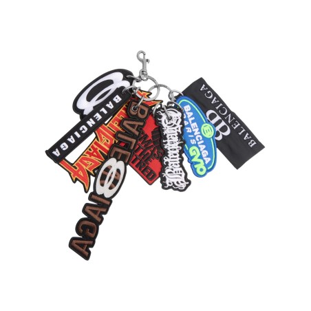 KEYCHAIN WITH PATCHES