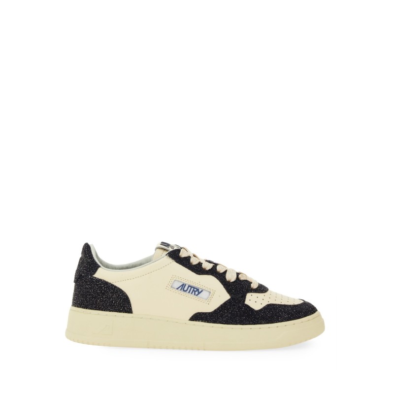 "MEDALIST LOW" SNEAKER