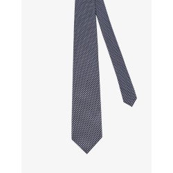 Silk tie