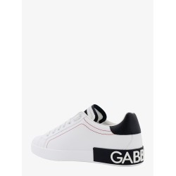 Low-top leather sneakers