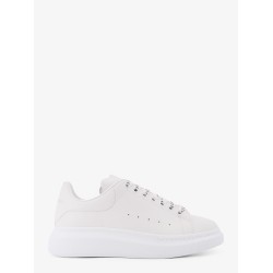 Low-top leather sneakers