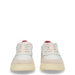 "MEDALIST LOW" SNEAKER