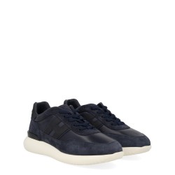 SUEDE SNEAKER
