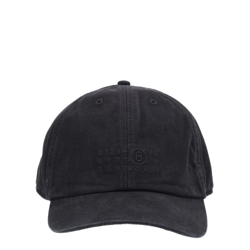 BASEBALL HAT WITH LOGO