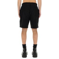 SHORT CON PATCH LOGO