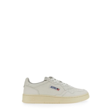 "MEDALIST LOW" SNEAKER