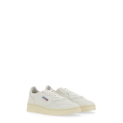 "MEDALIST LOW" SNEAKER