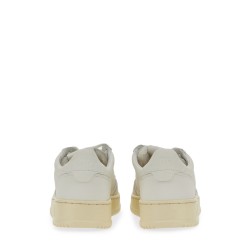 "MEDALIST LOW" SNEAKER