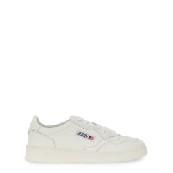 "MEDALIST LOW" SNEAKER