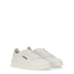 "MEDALIST LOW" SNEAKER