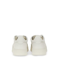 "MEDALIST LOW" SNEAKER