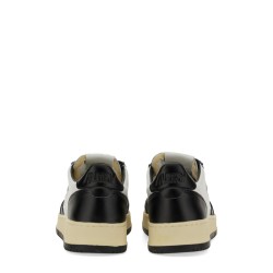 "MEDALIST LOW" SNEAKER