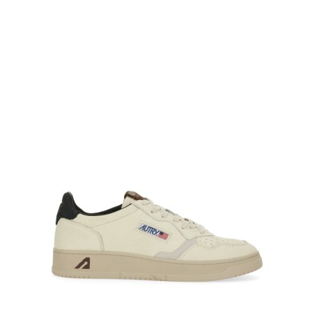 "MEDALIST" LOW SNEAKER