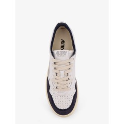 Medalist leather sneakers