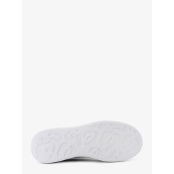 Low-top leather sneakers