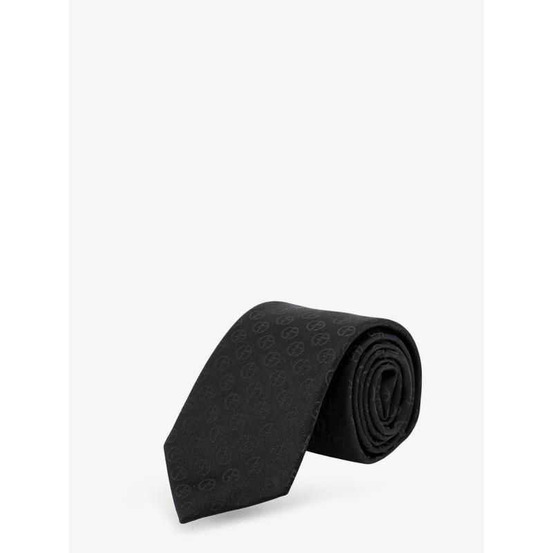 Silk tie
