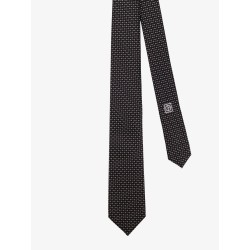 Silk tie