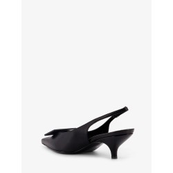 Signature leather pumps