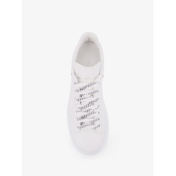 Low-top leather sneakers