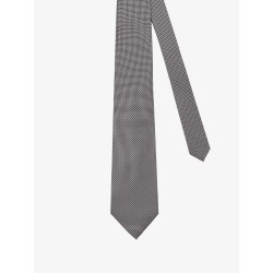 Silk tie
