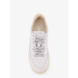 Medalist Low leather sneakers