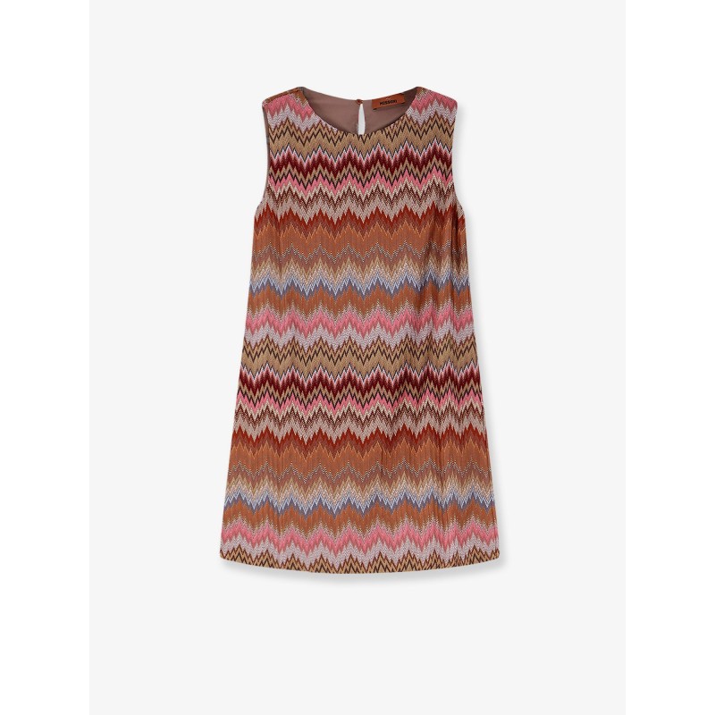 Short viscose dress with chevron pattern