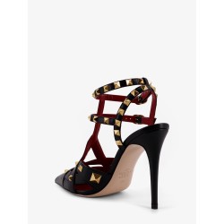 Studdy leather pumps with iconic studs