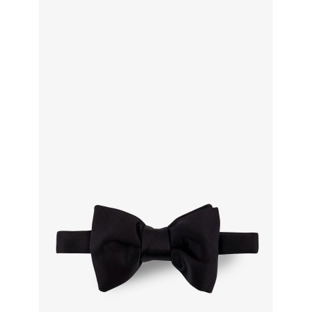 Silk bow tie