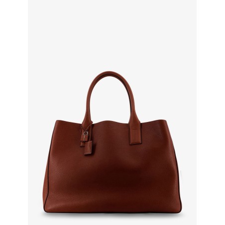 Hammered leather handbag with engraved logo on the front