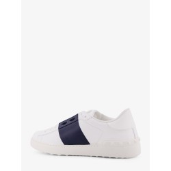 Open leather sneakers