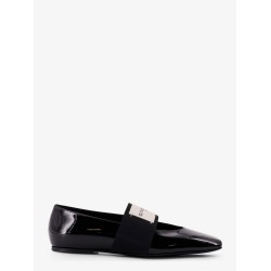 Patent leather ballerinas with maxi logo label